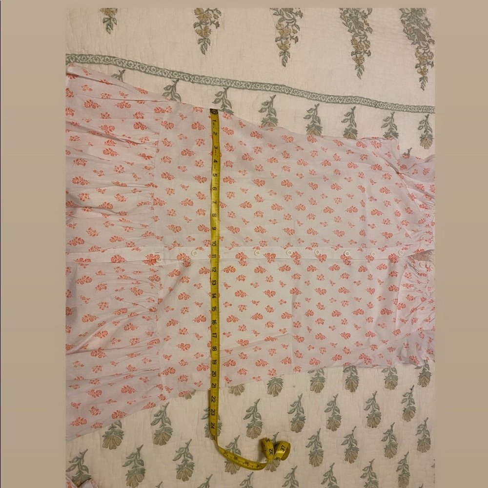 Gal Meets Glam Della - Picture 8 of 9